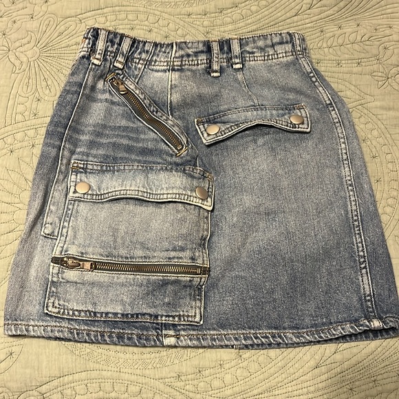 Free People We The Free 24 Denim Pocket / Zipper Skirt - Size 24 US - Picture 10 of 16